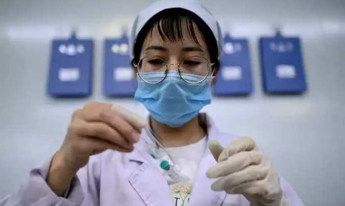 അവധി ദിവസങ്ങളിലും വാക്സിനേഷൻ; അനുബന്ധ രോഗികൾക്കും ഗർഭിണികൾക്കും മുൻഗണന