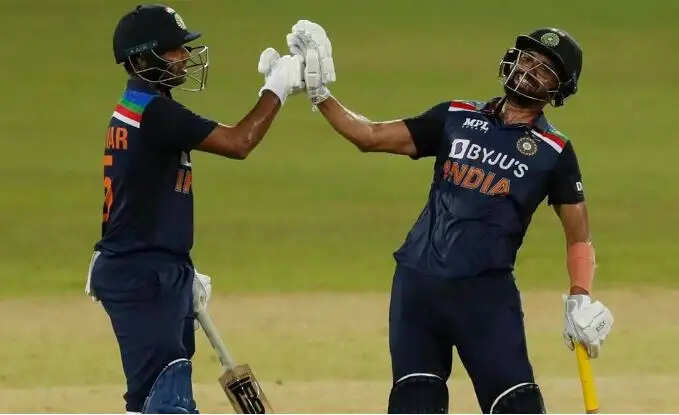 ശ്രീലങ്കയ്‌ക്കെതിരായ രണ്ടാം ഏകദിനത്തില്‍ ഇന്ത്യയ്ക്ക് അവിശ്വസനീയ ജയം