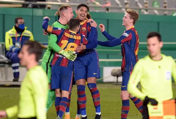 റയല്‍ സോഷ്യഡാദിനെ മറികടന്നു ബാഴ്സലോണ സൂപ്പര്‍കോപ്പാ ഫൈനലില്‍ കടന്നു