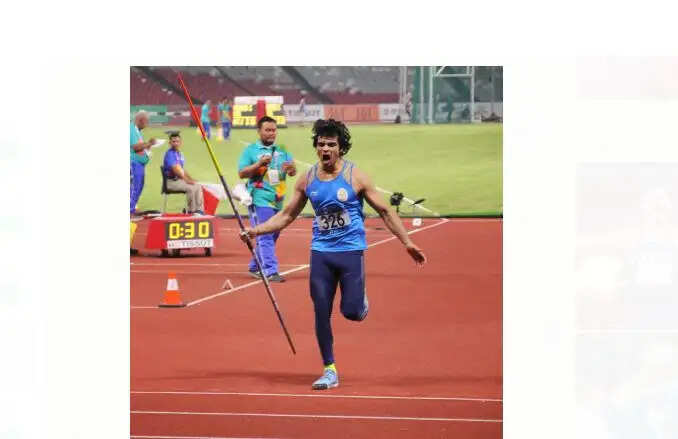 ടോക്യോ ഒളിമ്പിക്സില്‍ ഇന്ത്യക്കായി ചരിത്ര സ്വര്‍ണം നേടിയ നീരജ് ചോപ്രയ്ക്ക് അഭിനന്ദനവുമായി രാജ്യം.