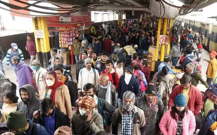 വരാനിരിക്കുന്നത് ‘ഒമിക്രോണ്‍ സുനാമി’; പ്രതിരോധം സൃഷ്ടിക്കാന്‍ വാക്സിനുകള്‍ക്ക് സാധിക്കും- WHO