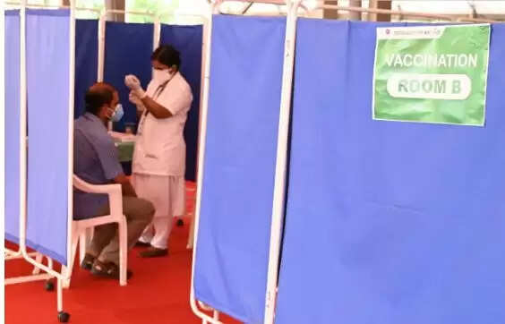 40 വയസിന് മുകളിലുള്ള എല്ലാവര്‍ക്കും ജൂലായ് 15 നകം ആദ്യ ഡോസ് വാക്സിന്‍ : മുഖ്യമന്ത്രി